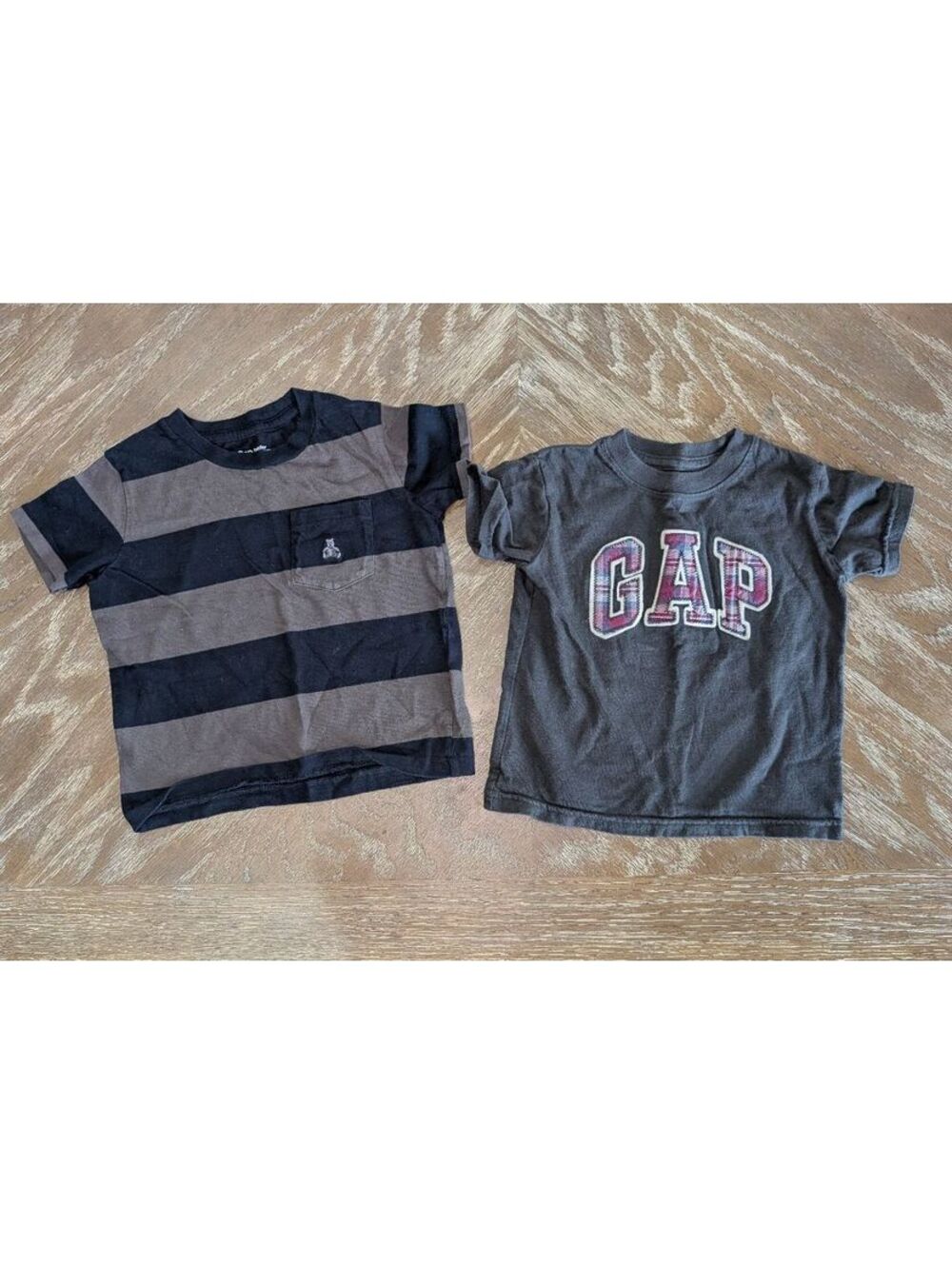 Baby Gap Toddler Boy Short Sleeve Shirts 12-18 Months
